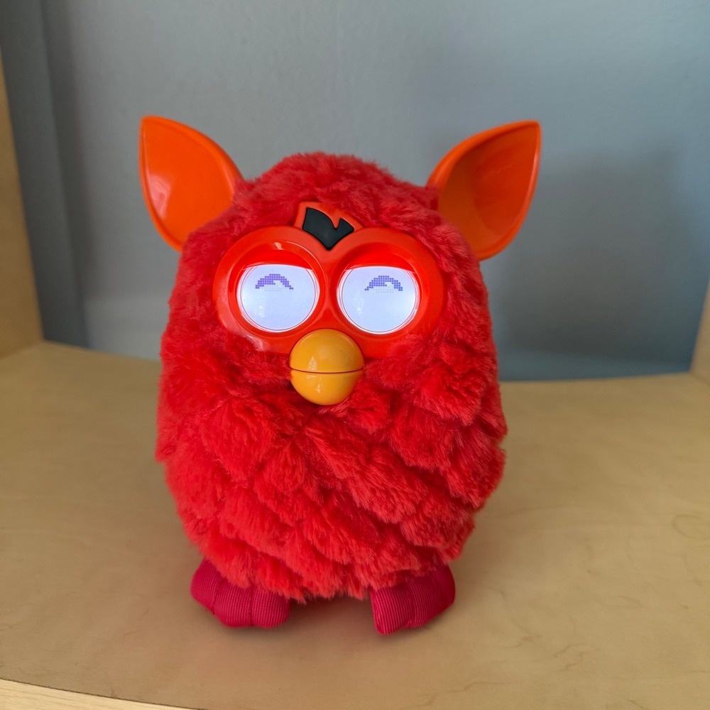 Hasbro Phoenix Furby 2012 Interactive Electronic Toy Red Orange Talking WORKS
